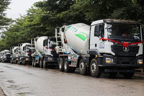 陜汽&凌宇攪拌車(chē)交付客戶