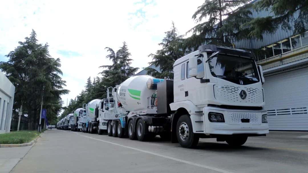 “多拉快跑”利器！中集車輛20臺EV·DTB半掛攪拌車挺進(jìn)大灣區(qū)