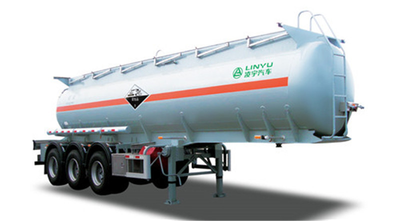 滿載氫氣瓶的?；奋嚭突炷翑嚢柢囅嘧? title=