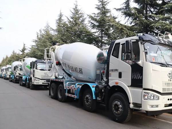 2021捷報頻傳，新老客戶訂單不斷，凌宇罐車奔赴大江南北！