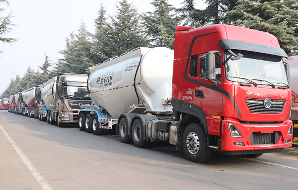 【重卡新聞】10月重卡銷8萬輛！“銀十“旺季收成可觀！