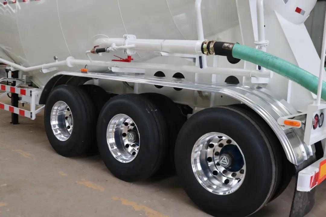 奧運(yùn)拼搏，中集凌宇“小白罐”奪金時(shí)刻！